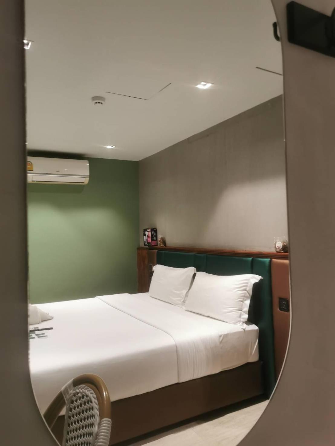 Narawad Boutique Hotel Bangkok Exterior foto